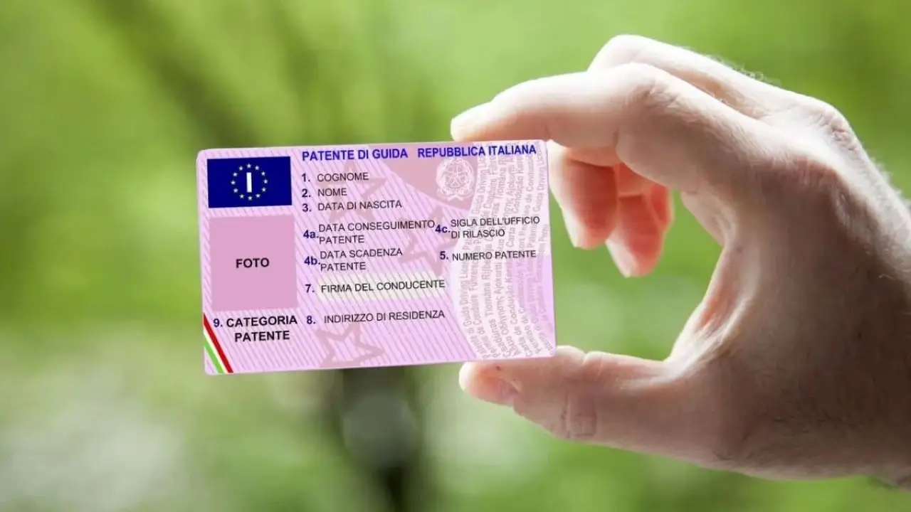 Patente scaduta: come rinnovarla online senza code in autoscuola, passi pratici Patente scaduta: come rinnovarla online senza code in autoscuola, passi pratici