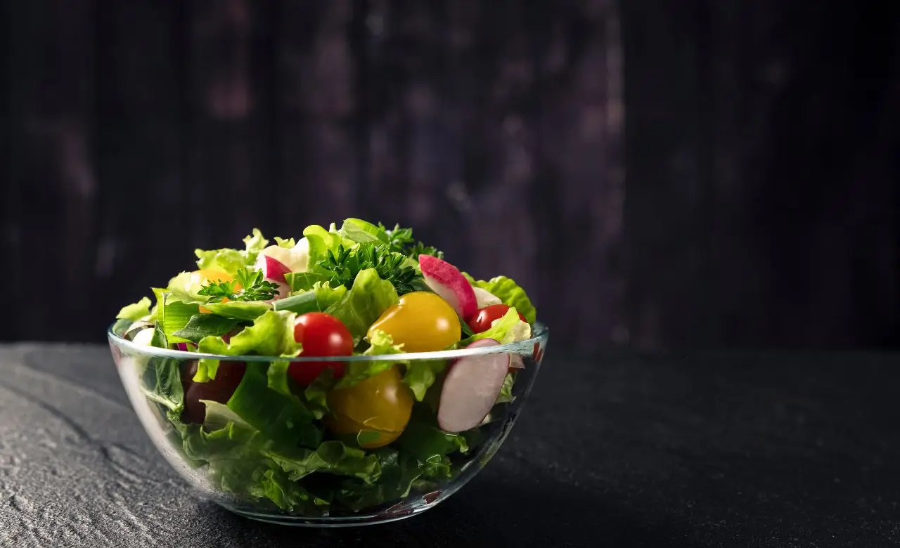 Questi ortaggi di stagione riducono la glicemia e sono perfetti per le insalate fresche Questi ortaggi di stagione riducono la glicemia e sono perfetti per le insalate fresche