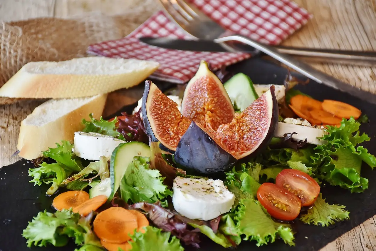 Cena leggera: ecco l’alimento che favorisce la digestione notturna in modo naturale Cena leggera: ecco l’alimento che favorisce la digestione notturna in modo naturale
