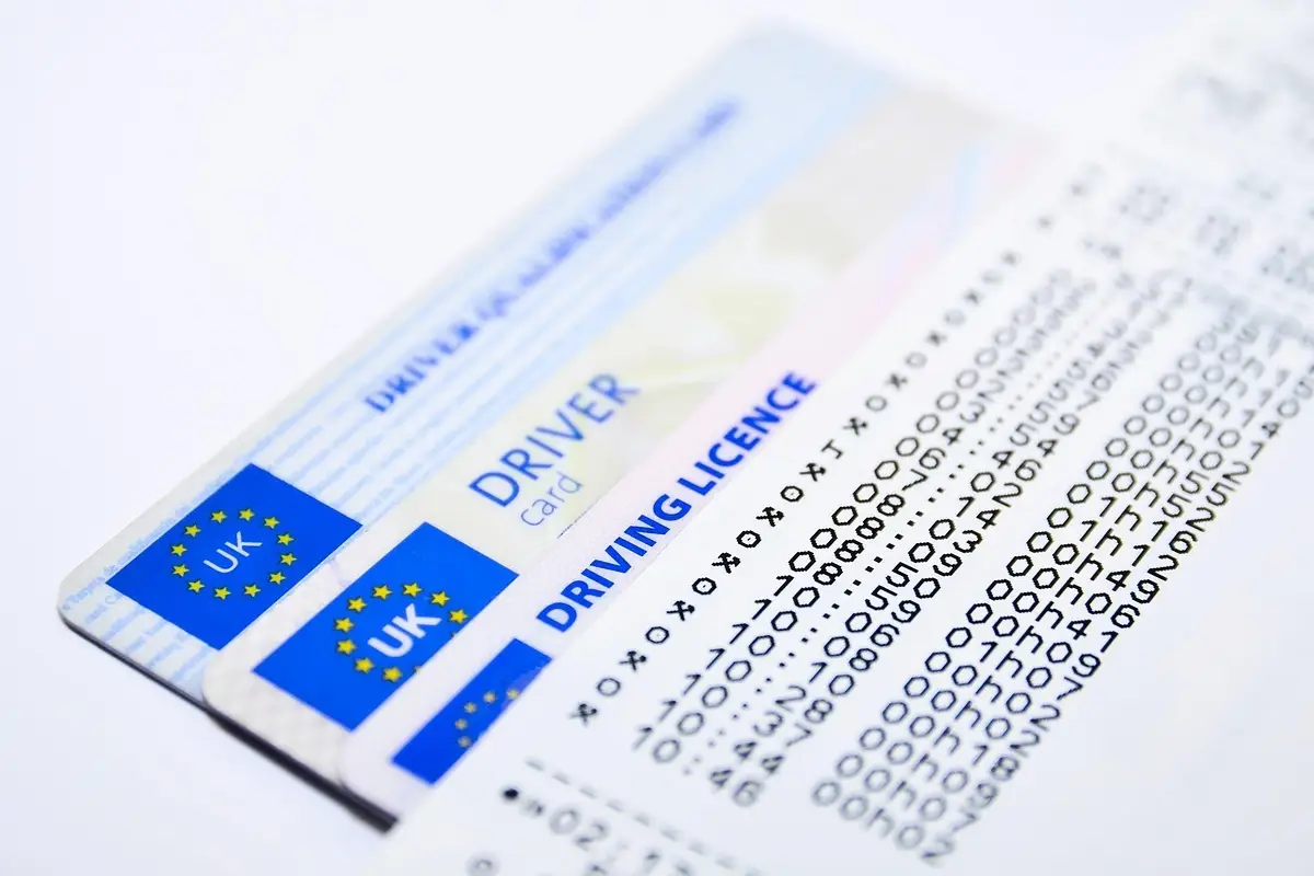 Nuove regole patente: quali documenti servono oggi per i rinnovi dopo i 50 anni Nuove regole patente: quali documenti servono oggi per i rinnovi dopo i 50 anni