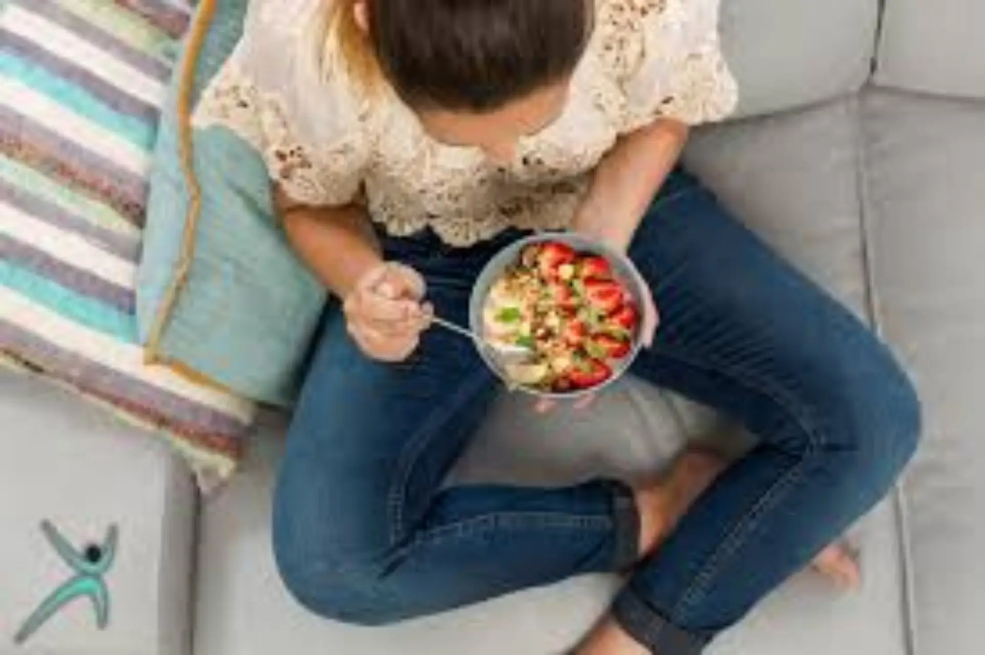Spuntini serali che non gonfiano: soluzioni pratiche per sentirsi leggeri al risveglio Spuntini serali che non gonfiano: soluzioni pratiche per sentirsi leggeri al risveglio