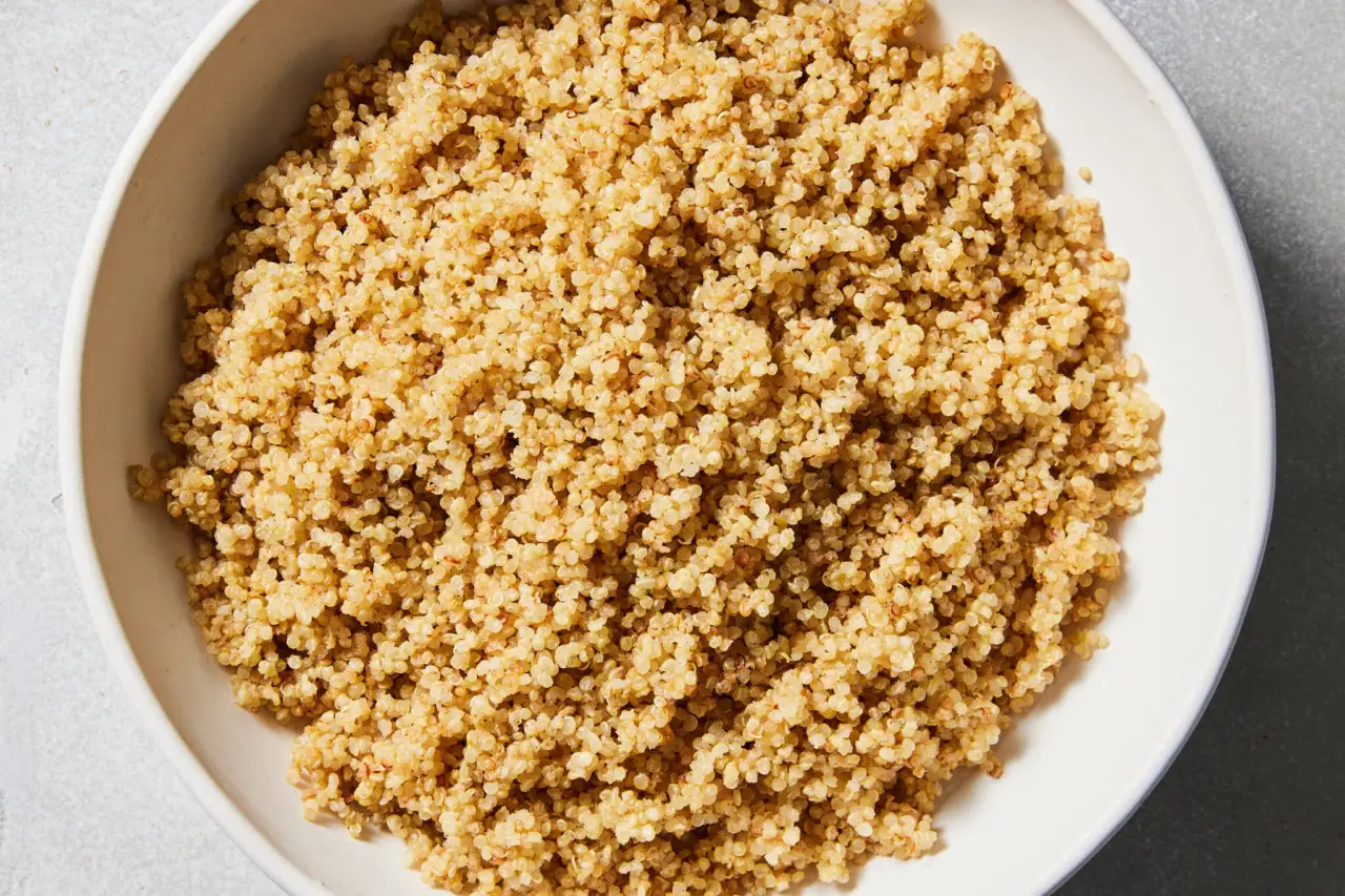 Cena veloce contro la pancia gonfia: ricette nutrienti e pronte in 15 minuti Cena veloce contro la pancia gonfia: ricette nutrienti e pronte in 15 minuti