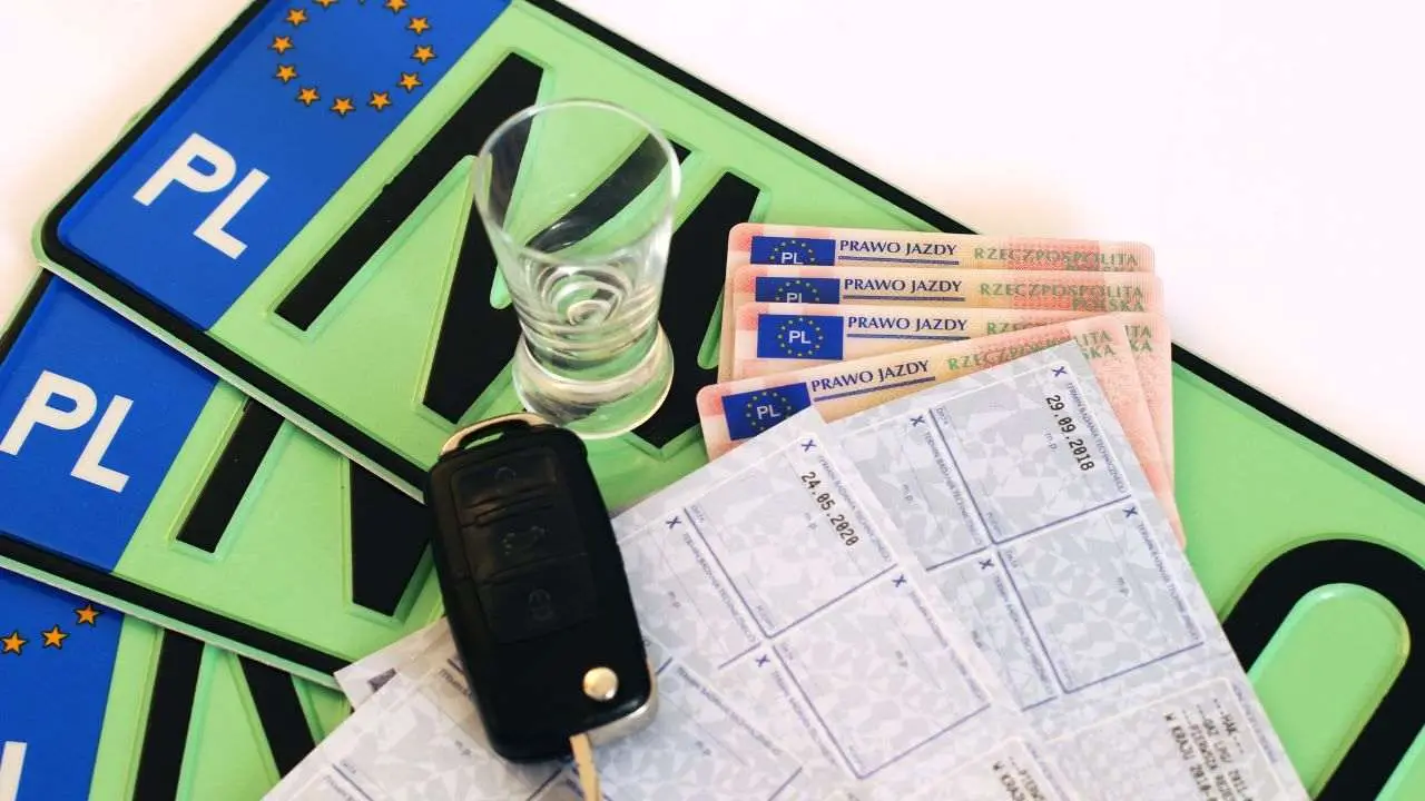 Patente e multe: cosa cambia con i nuovi punteggi e come evitarli al prossimo controllo Patente e multe: cosa cambia con i nuovi punteggi e come evitarli al prossimo controllo